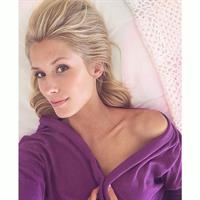 Kimberley Mens taking a selfie