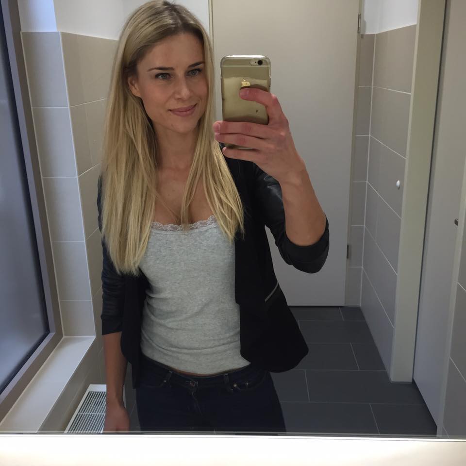 Adrienne Koleszár taking a selfie