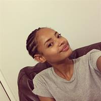 Malaika Firth taking a selfie