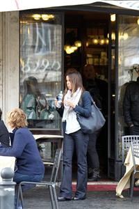 Kate Beckinsale On Set of The Face of an Angel in Rome November 11-2013 