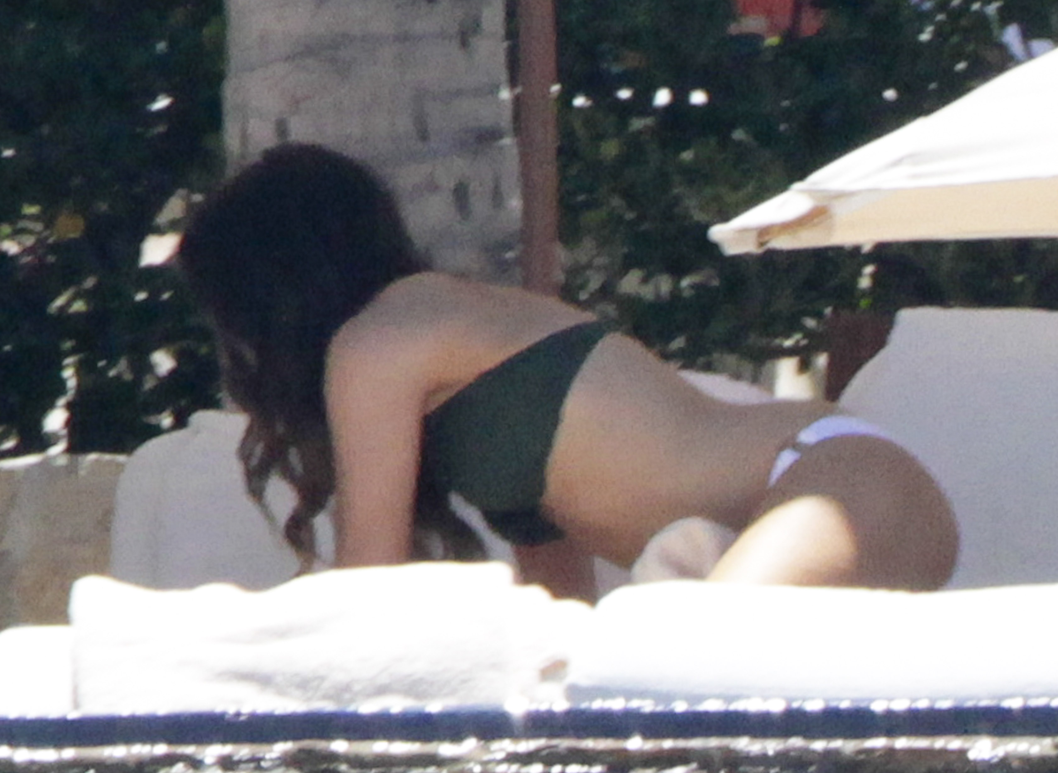 Kate Beckinsale in bikini as she fits in some sunbathing on family holiday in Mexico March 28-2013 