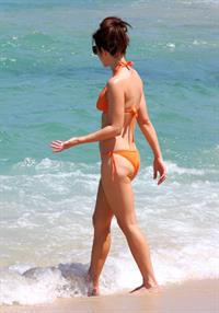 Kate Beckinsale in a bikini - ass