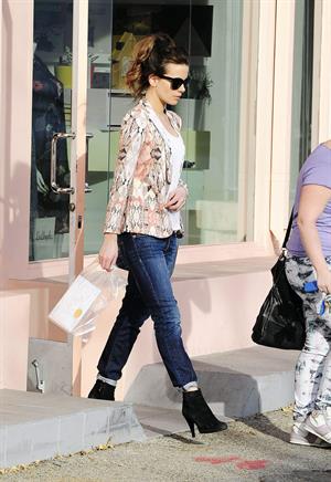 Kate Beckinsale out shopping on Melrose Ave in West Hollywood, January 22, 2013 