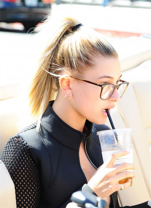 Hailey Bieber
