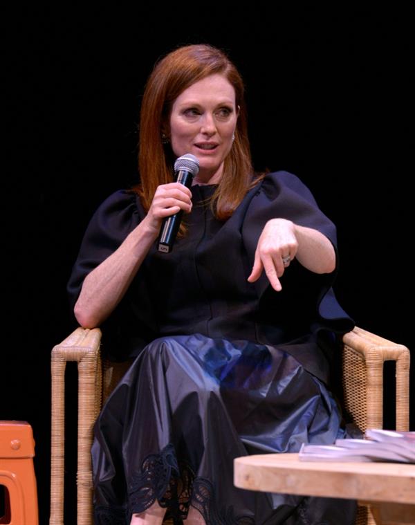 Julianne Moore