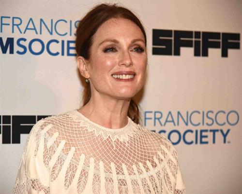 Julianne Moore