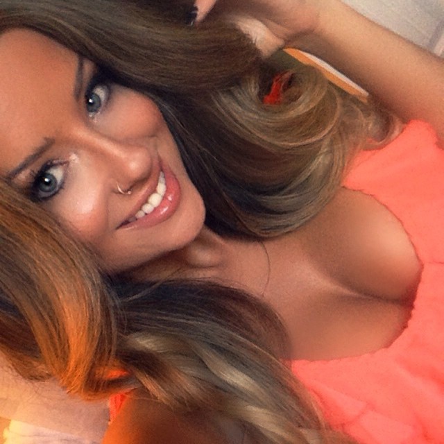 Sheala Foster taking a selfie