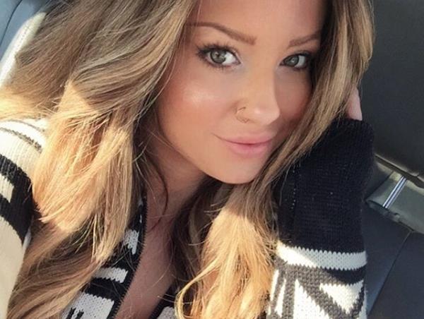 Sheala Foster taking a selfie