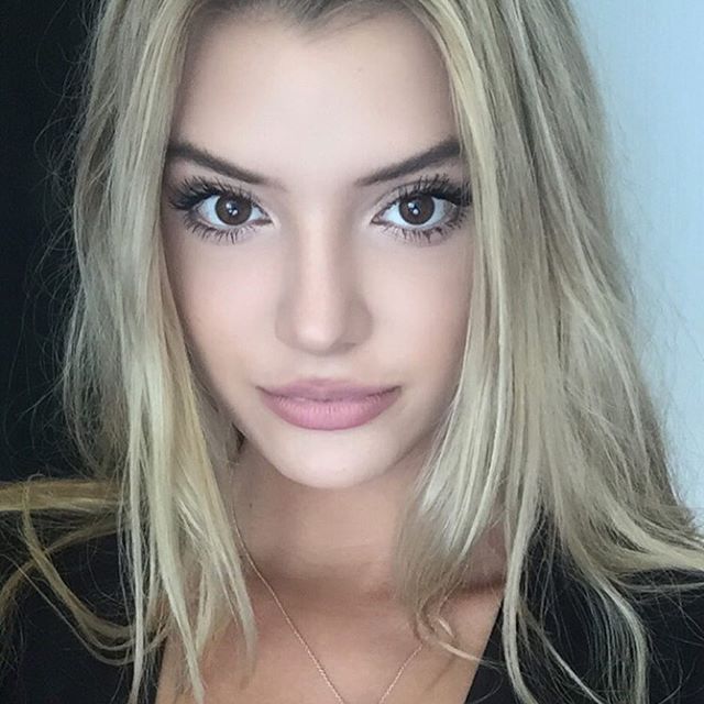 Alissa Violet
