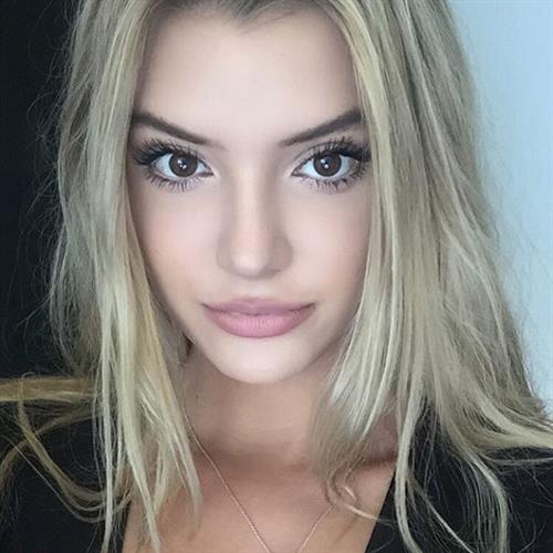 Alissa Violet
