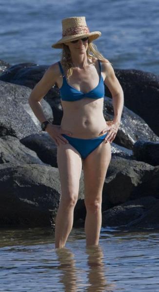 Helen Hunt in a bikini