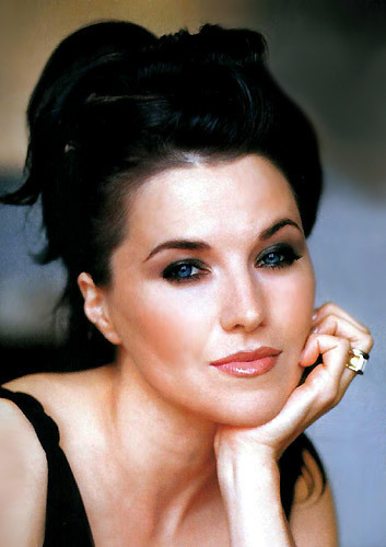 Lucy Lawless