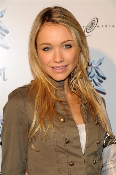 Katrina Bowden