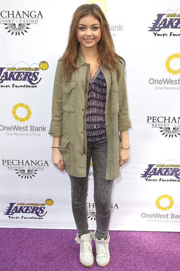 Sarah Hyland at the 2013 Lakers Casino Night in LA March 10, 2013