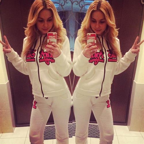 Katarina Pudar taking a selfie