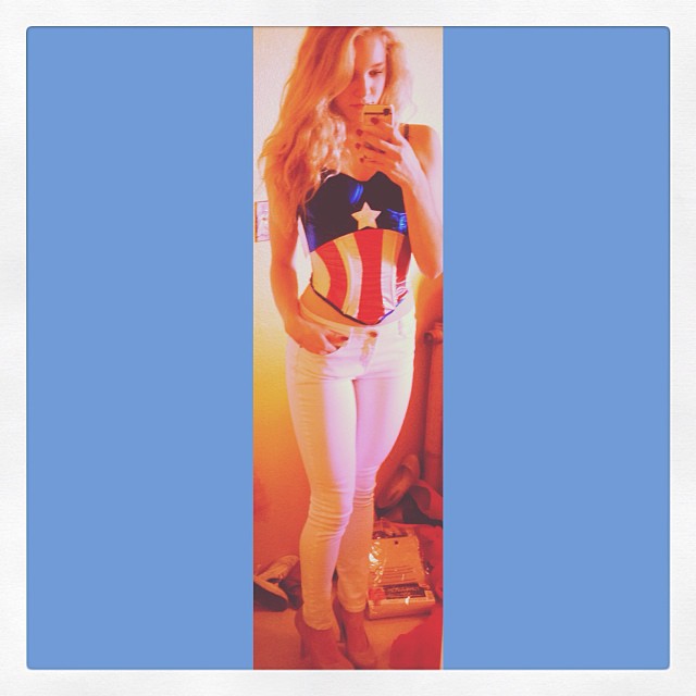 Courtney Tailor taking a selfie