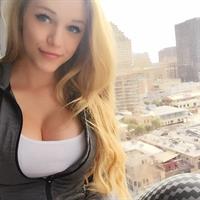 Courtney Tailor taking a selfie