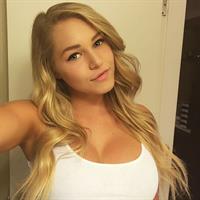 Courtney Tailor taking a selfie