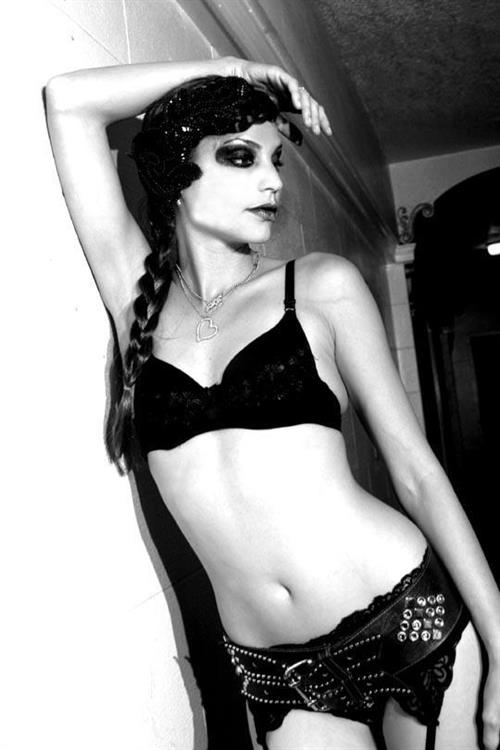 Lisa D'Amato in lingerie