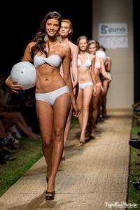 Carolina Betancourth in a bikini