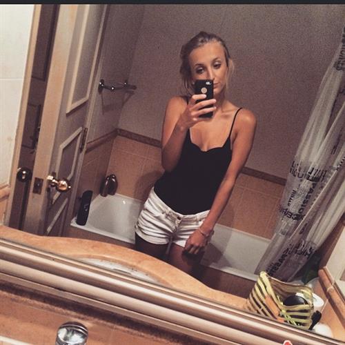 Tiffany Watson taking a selfie