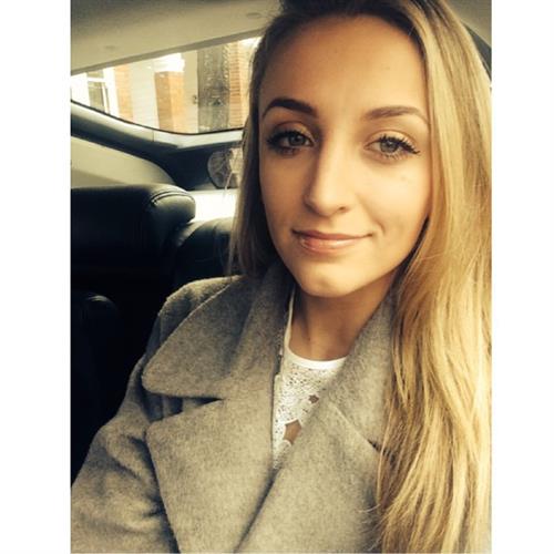 Tiffany Watson taking a selfie