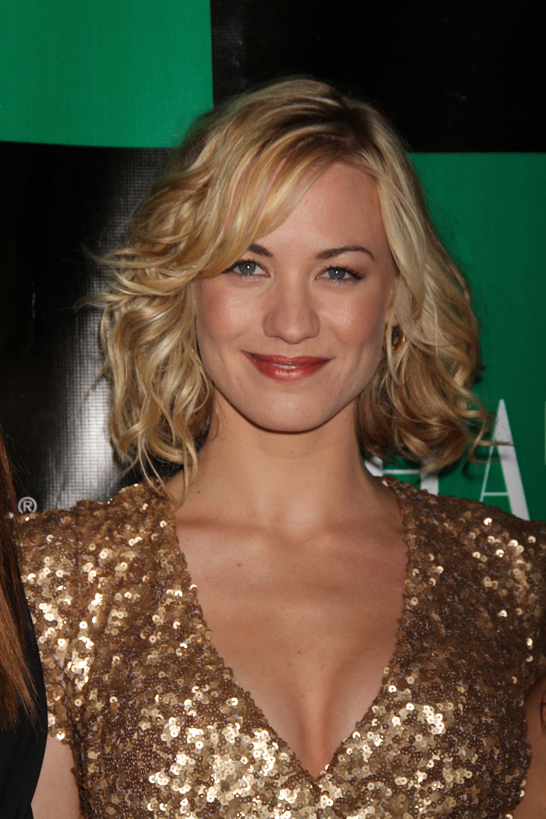 Yvonne Strahovski