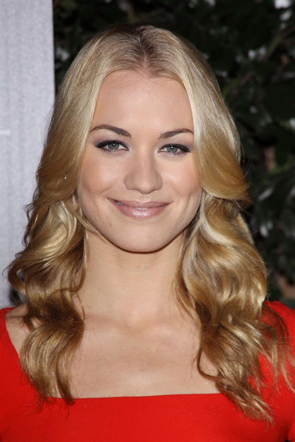 Yvonne Strahovski