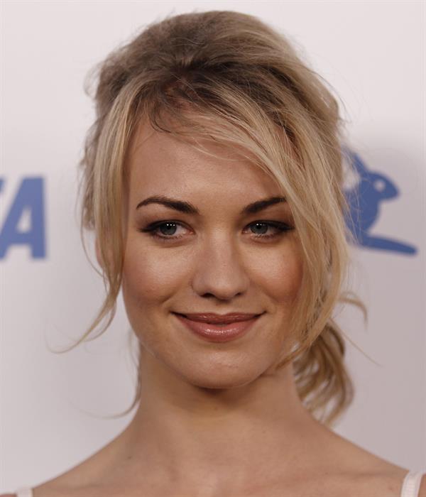 Yvonne Strahovski