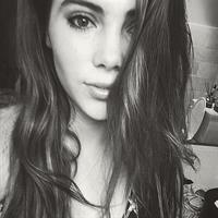 McKayla Maroney taking a selfie