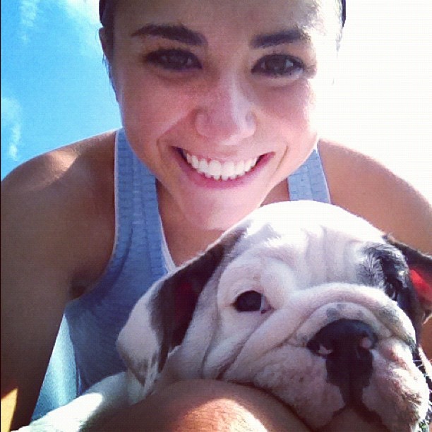 Kassidy Cook taking a selfie