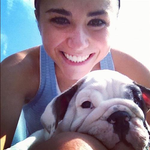 Kassidy Cook taking a selfie