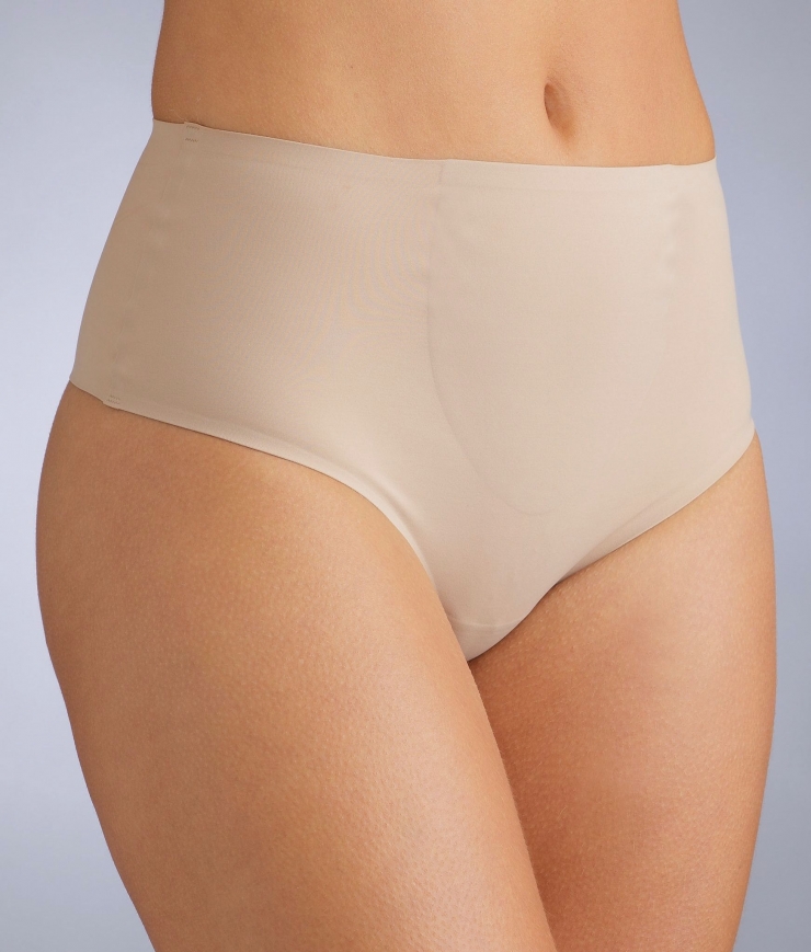 Elisandra Tomacheski