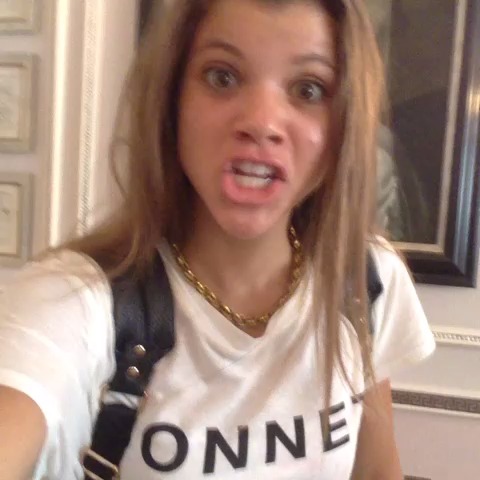 Sofia Richie taking a selfie