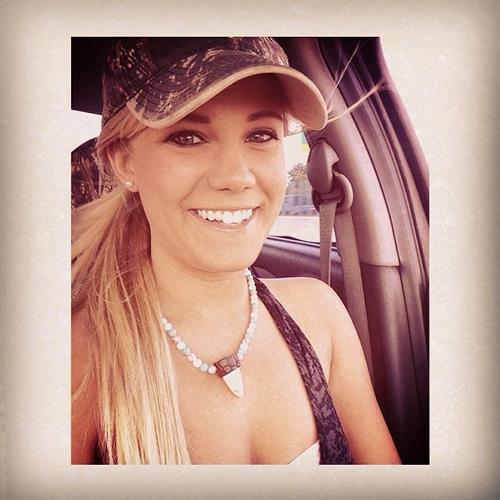 Kayla Garvey taking a selfie