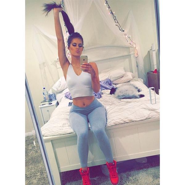 Hannah Stocking taking a selfie