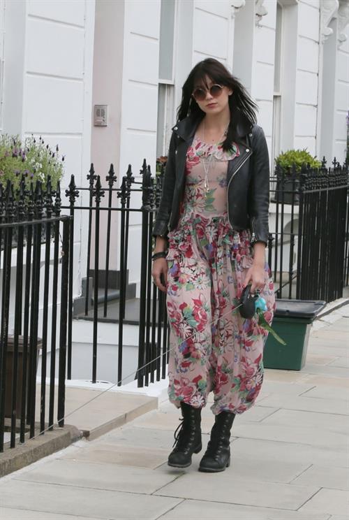 Daisy Lowe