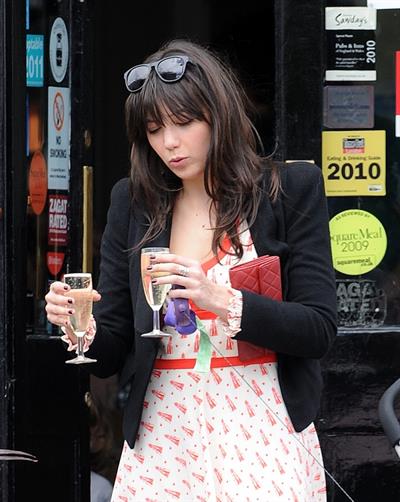 Daisy Lowe
