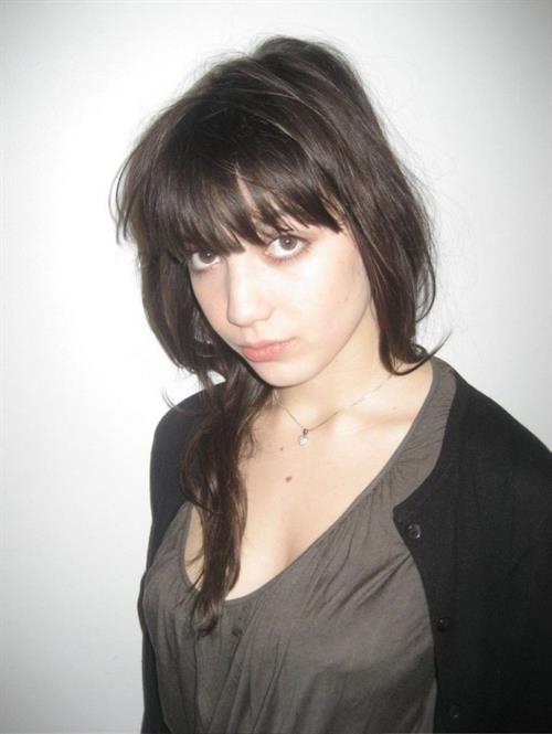 Daisy Lowe