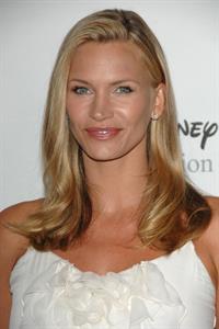 Natasha Henstridge