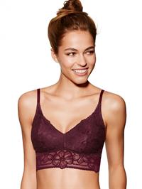 Caroline Kelley in lingerie