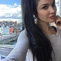 Kristina Basham taking a selfie