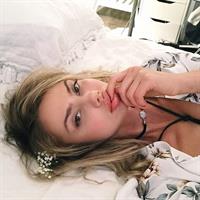 Sahara Ray taking a selfie