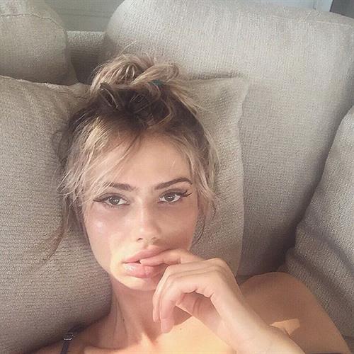 Sahara Ray taking a selfie