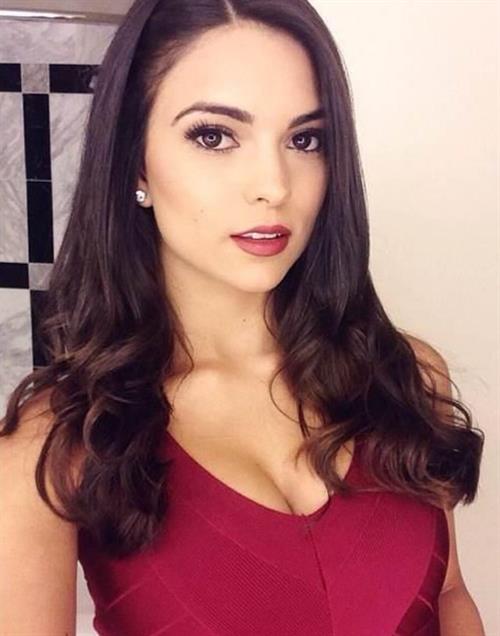 Kyra Santoro taking a selfie