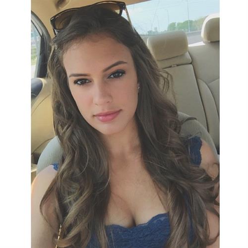 Betsy Alvarez taking a selfie