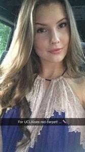 Amanda Cerny taking a selfie