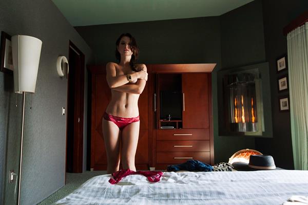 Amanda Cerny in lingerie