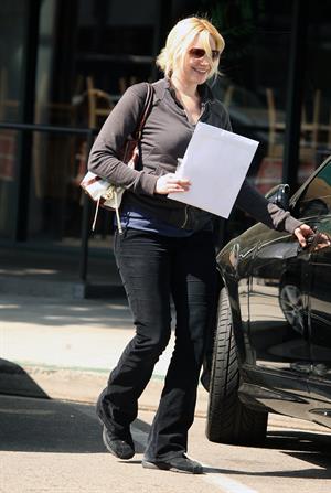 Laura Prepon at The Coffee Bean in Beverly Hills April 7, 2009