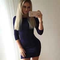 Anna Nyström taking a selfie